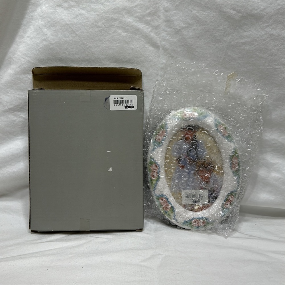 Picture frame - Picture 5 of 5